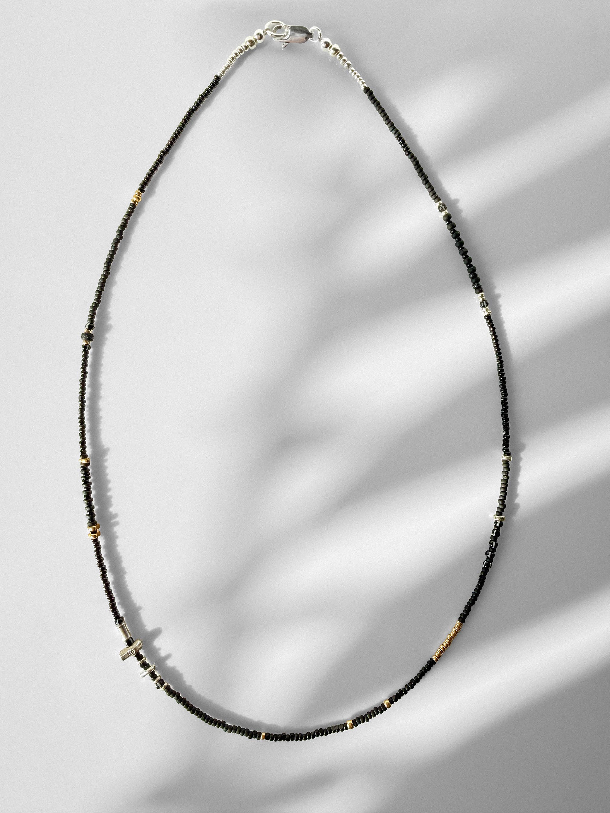 LoR - Wholesale Beaded/Pearl Necklace - Black Minimalist Beaded Necklace | LoR Core1