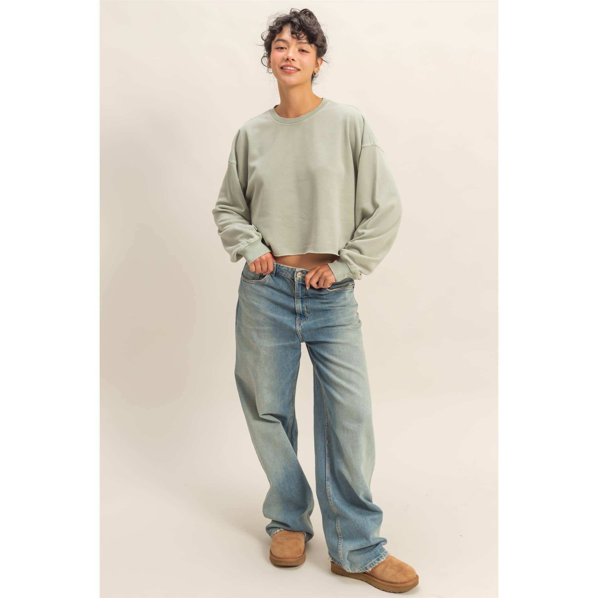 HYFVE - Wholesale Sweatshirt - Women's - Cropped Crewneck Sweatshirt With Oversized Sleeves26