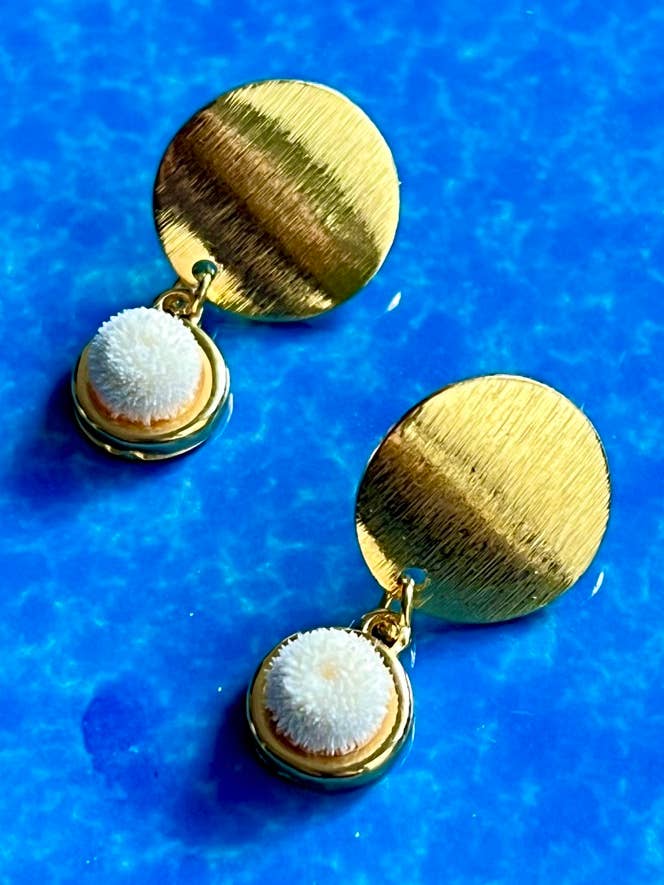 Orecchini Flower Pearl per la vendita all'ingrosso da parte di TEMPLIER JEWELRY