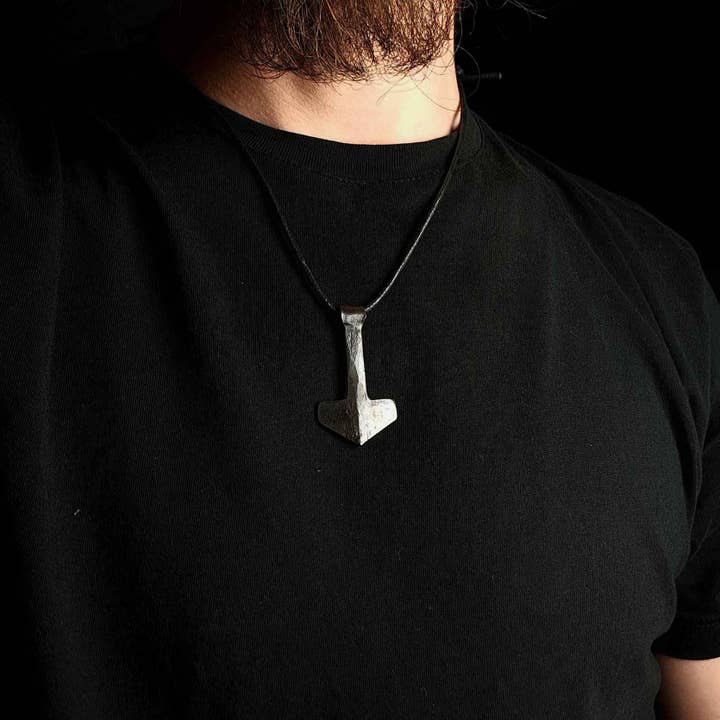 Lufolk - Wholesale Pendant/Charm Necklace - Thor's Hammer Mjolnir Necklace - Authentic viking pendant