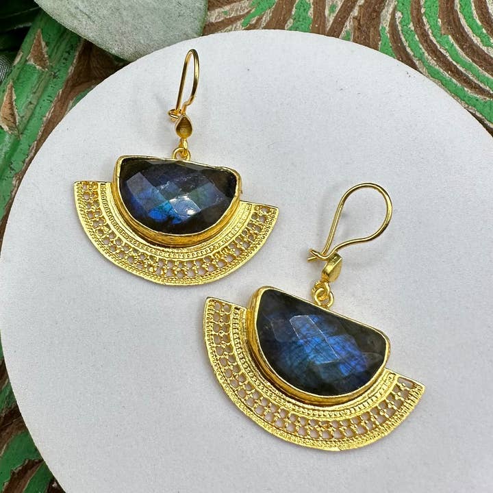 Brincos Sun Goddess por atacado de Kipepeo