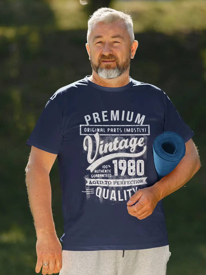 ULTRABASIC - T-shirt graphique pour homme, cadeau d'anniversaire Aged to Perfection, 1980 pour la vente par ULTRABASIC