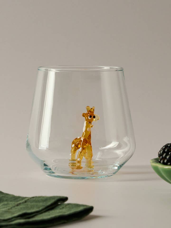 Glas met een giraffe erin voor wholesale door Glamuran Berlin