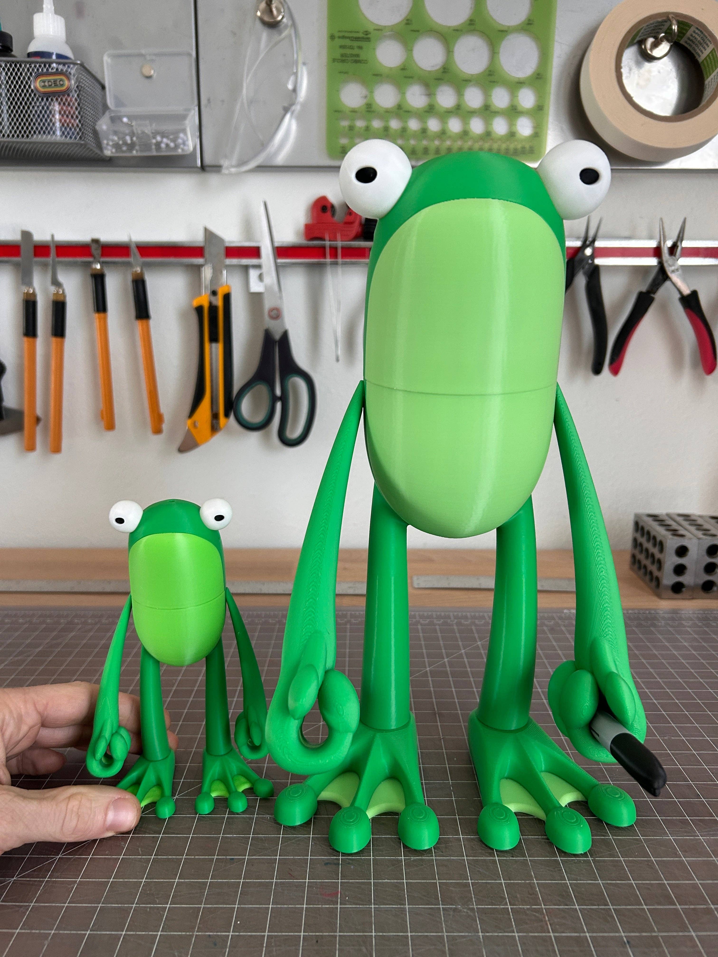 Fly Frogs - Wholesale Decorative Figurine - Jumbo Fly Frog4