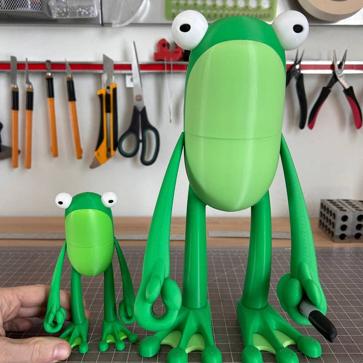 Fly Frogs - Wholesale Decorative Figurine - Jumbo Fly Frog4