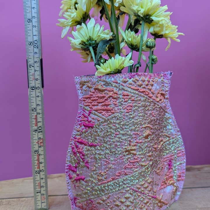 Pop Up Vase in Gold and Coral for wholesale on Faire2
