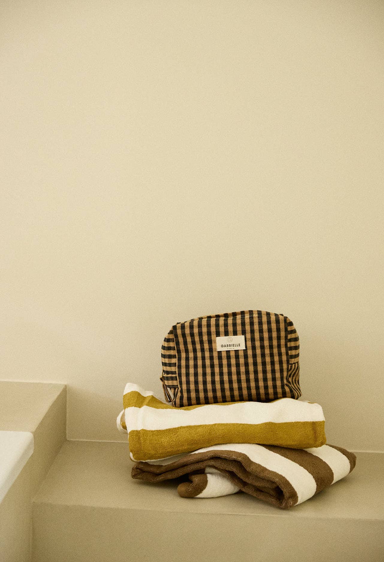 Gabrielle Paris - Wholesale Toiletry Bag - Women's - Vichy Café cotton toiletry bag1