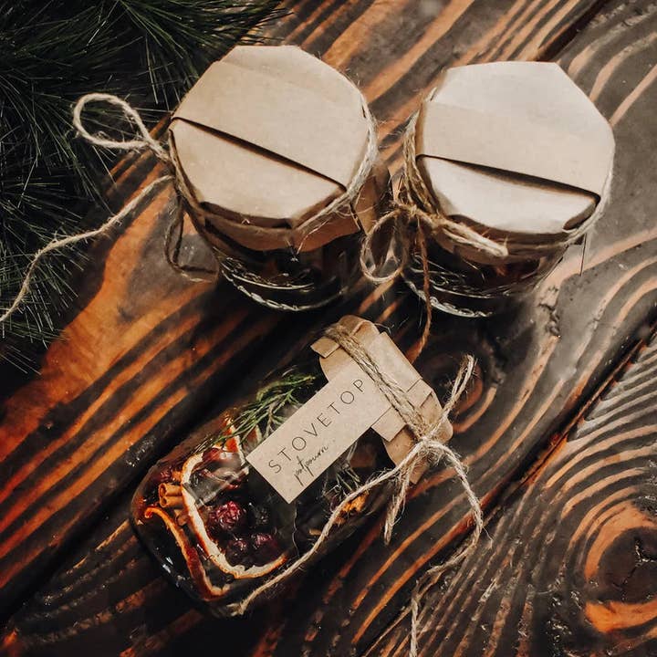 The Coppered Fern - Wholesale Potpourri - Christmas Morning Simmer Potpourri2