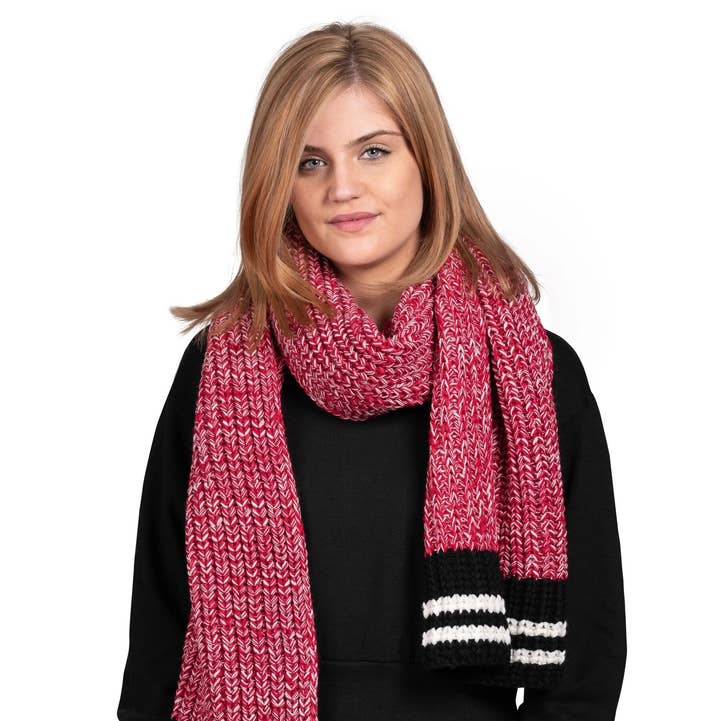 LATTELOVE - Wholesale Scarf - Women's - Canadiana Scarf by Coffee Shoppe - DK Smoked Pearl Color5