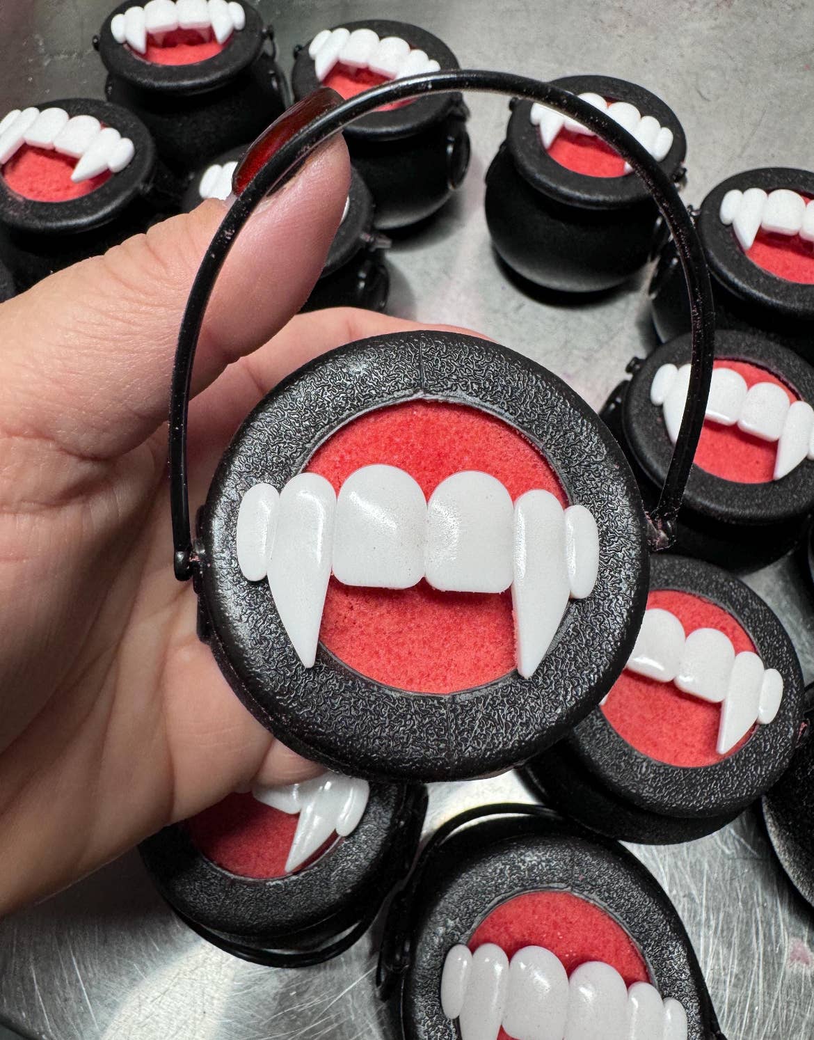 Beauty By PharmD – wholesale Bath bomb/fizz – Dracula Bath Bomb Cauldron 0