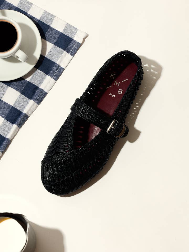 DORIS BLACK – Ballerines Mary Jane en raphia tressé pour la vente par KMB Shoes