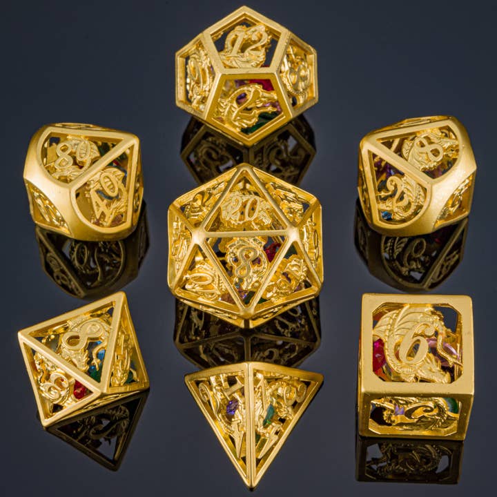 Set de dés polyédriques en forme de dragon creux remplis de pierres précieuses - Doré pour la vente par Hymgho Premium Dice