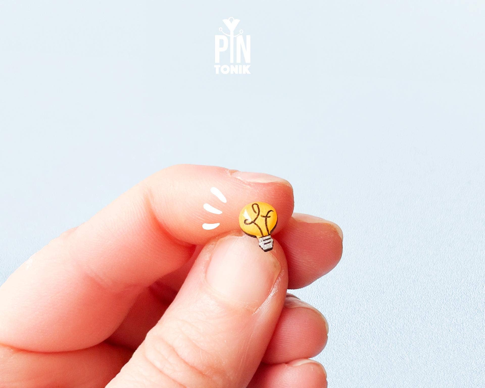 PinTonik - Wholesale Stud/Post Earrings - Geeky Light Bulb Earrings - Funny Electrician Gift0