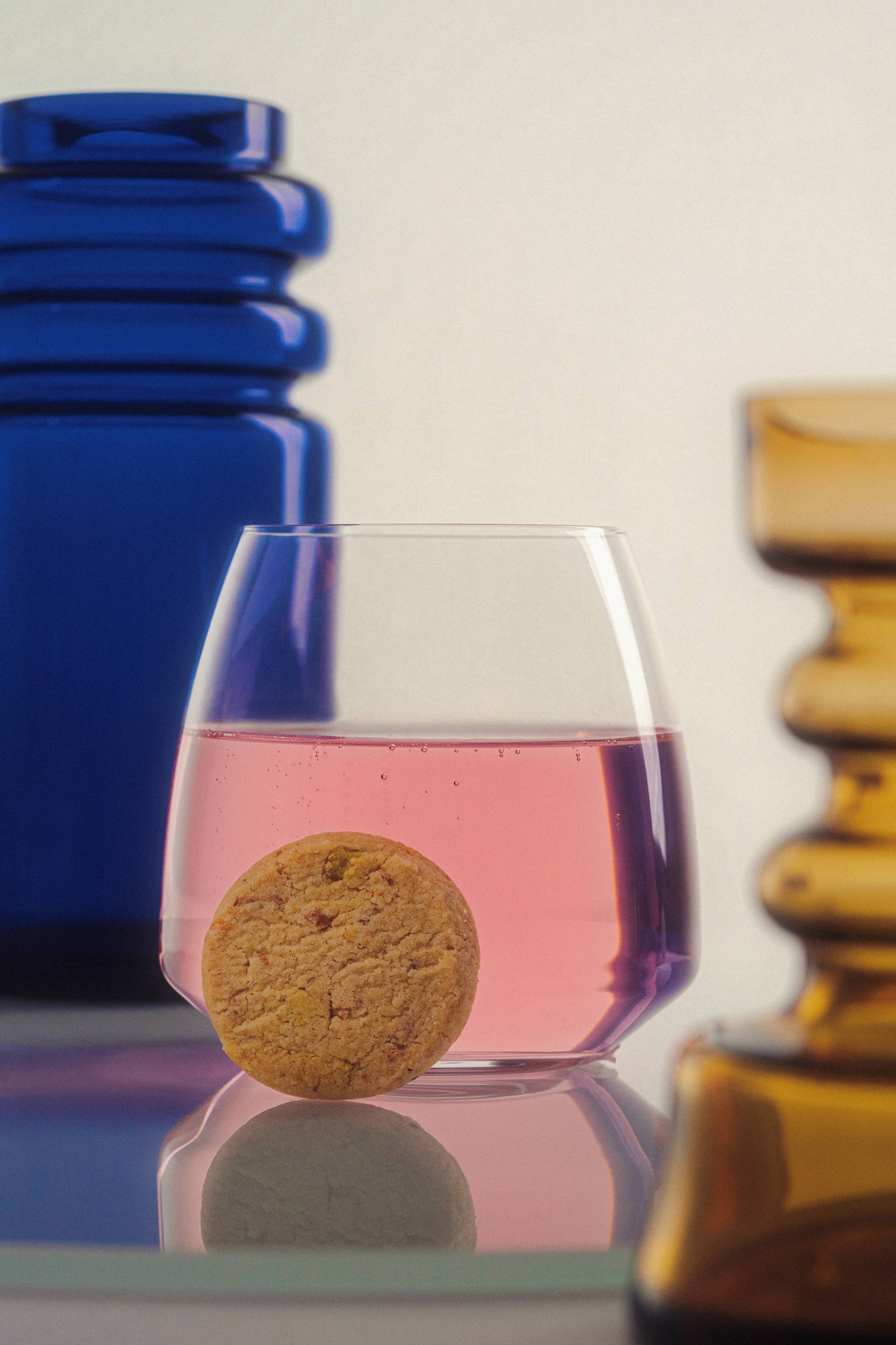 Makabi & Sons – wholesale Kakor – Makabi & Sons kortbröds kakor med ros, pistage och kardemumma – Maroc3