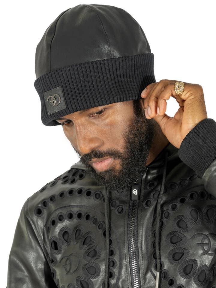 F009 Adam Mössa - Svart för wholesale av Makobi