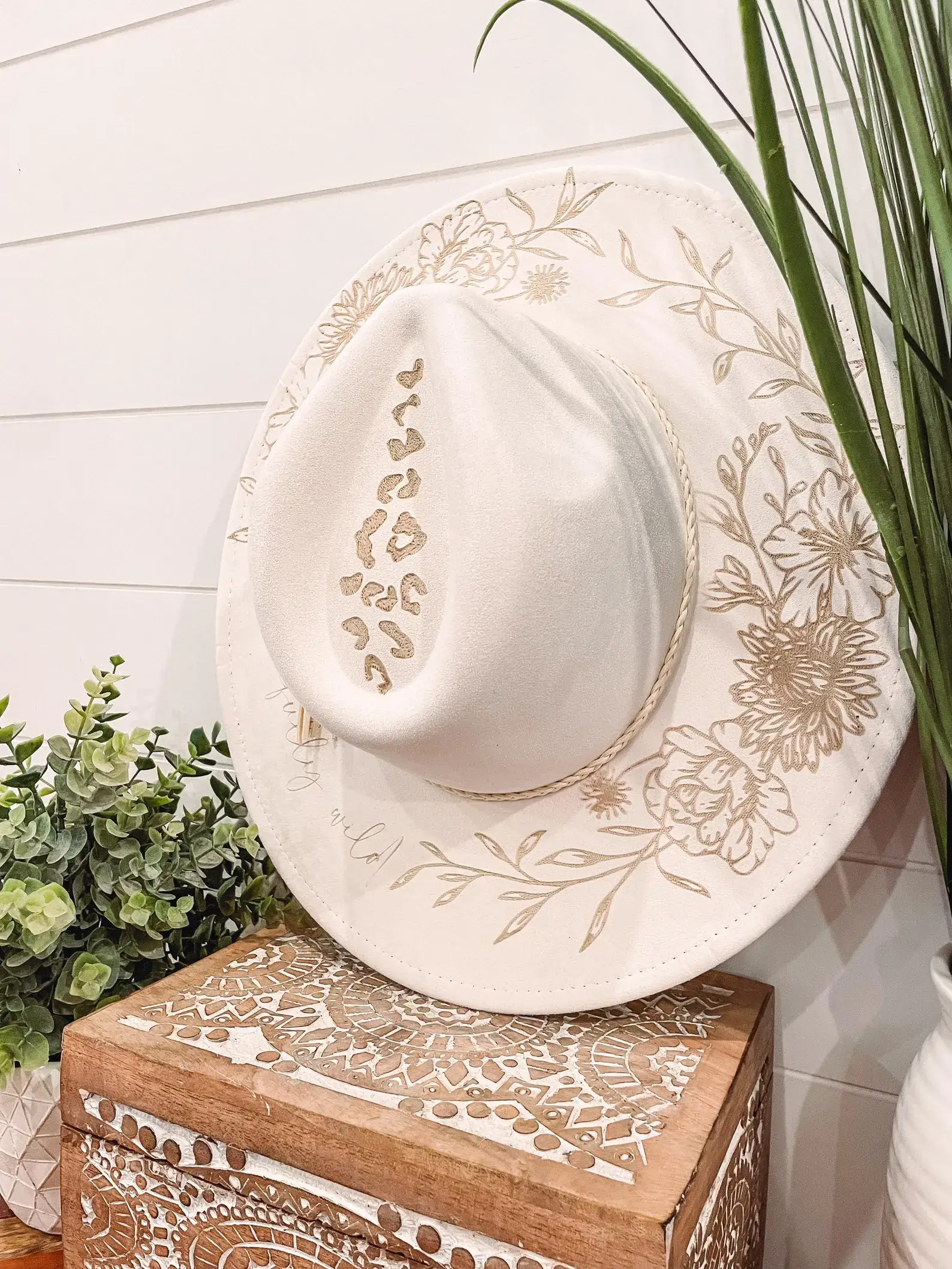 Willie & Dolly Designs – Chapéu de cowboy - Mulher por atacado – Chapéu Floral Gravado1