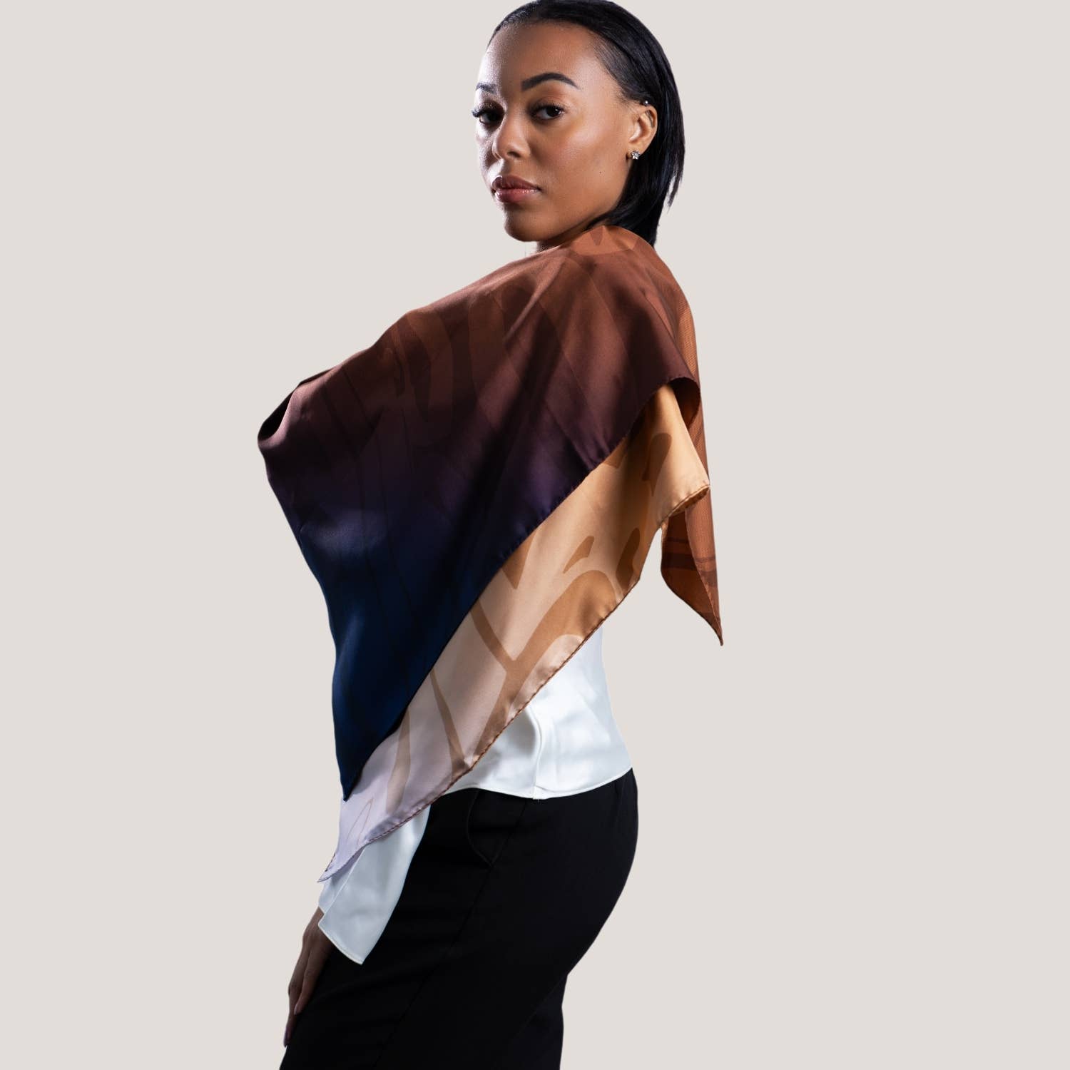 Pashmisy - Wholesale Scarf - Women's - Bronze Animal Print – Italian Silk Square Scarf (90 x 90 cm)4