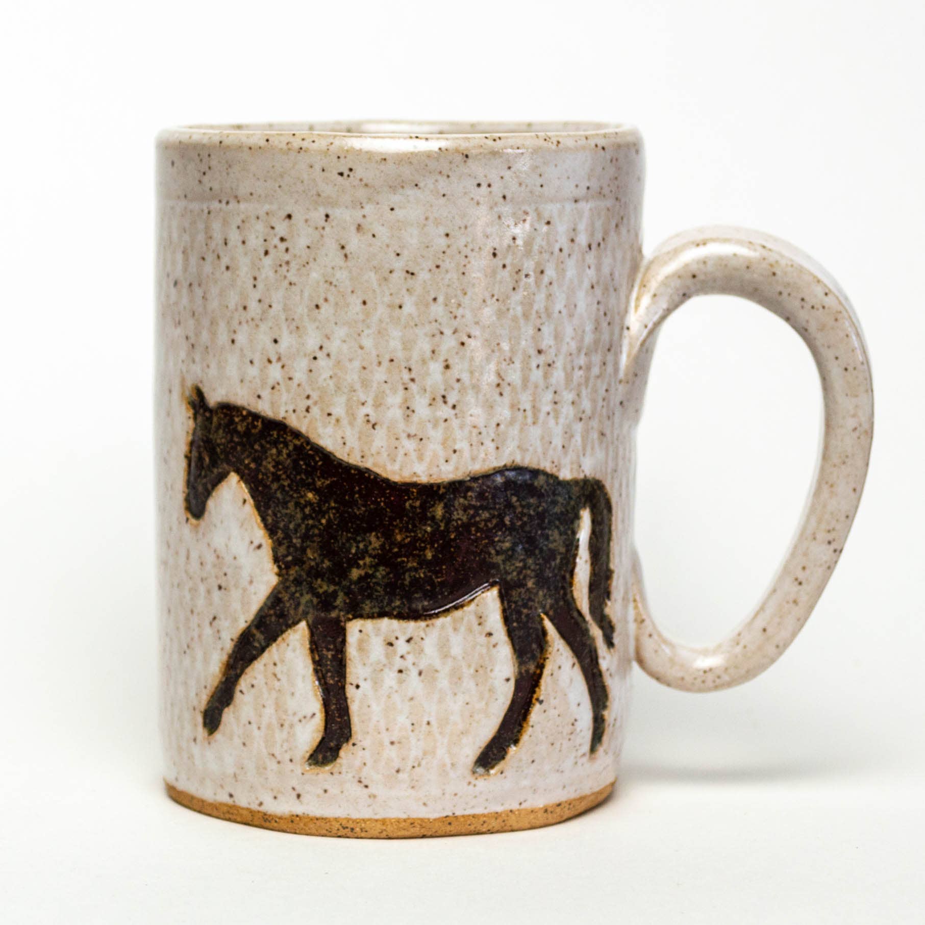 White Squirrel Clayworks – Caneca por atacado – Caneca de Cerâmica Branca 14oz, Design Brown Horse, Feita à Mão em Ohio0