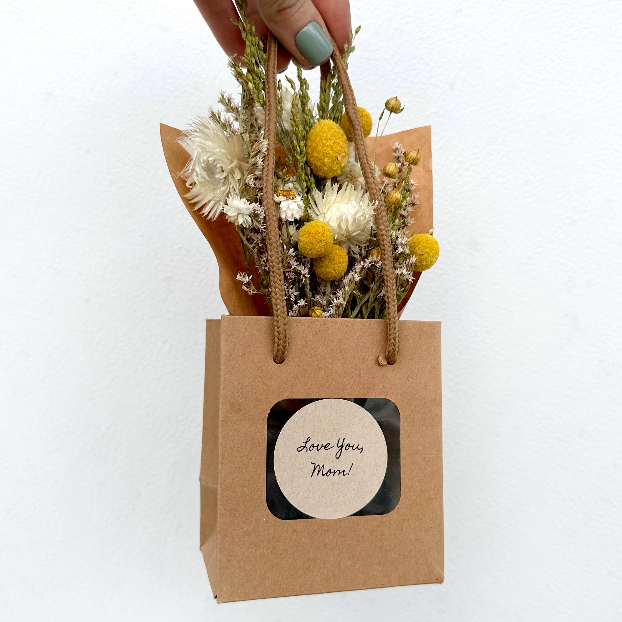 CA Studios - Wholesale Dried/Pressed Flowers - Mother's Day Mix Bouquet Bag Dried Floral Gift3