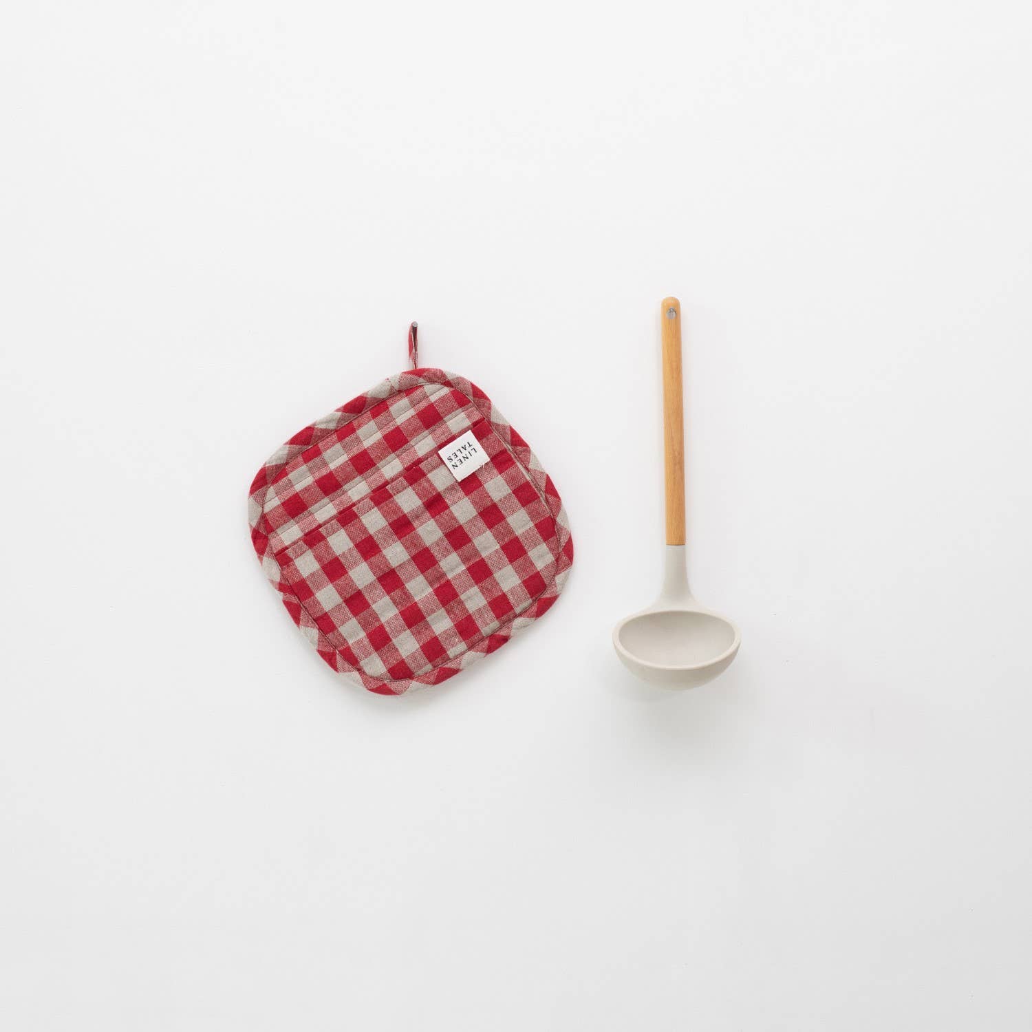 Linen Tales (We cover U.S. import duties) - Wholesale Oven Mitt/Pot Holder - Red Gingham Linen Potholder0
