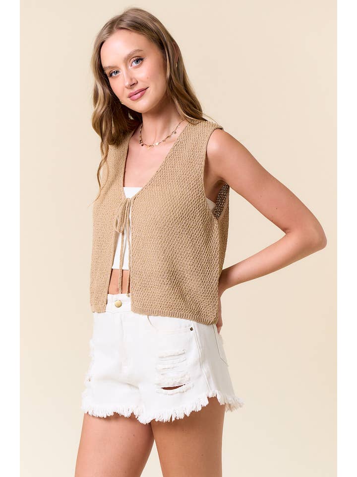Doe and Rae - Wholesale Outerwear Vest - Women's - V-NECK TIE FRONT KNITTED VEST - 10683J
