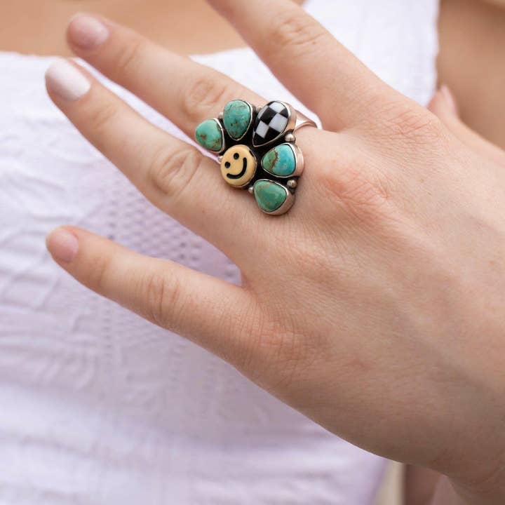 Krush Kandy – wholesale Cocktail/Statement Ring – Glada dagar leende rutiga stensringar6