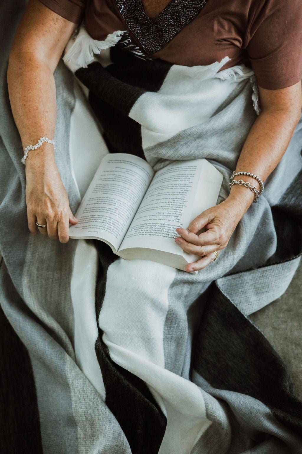 Meraki Movement - Vente Plaids - Plaid en alpaga brossé Grey Goose2