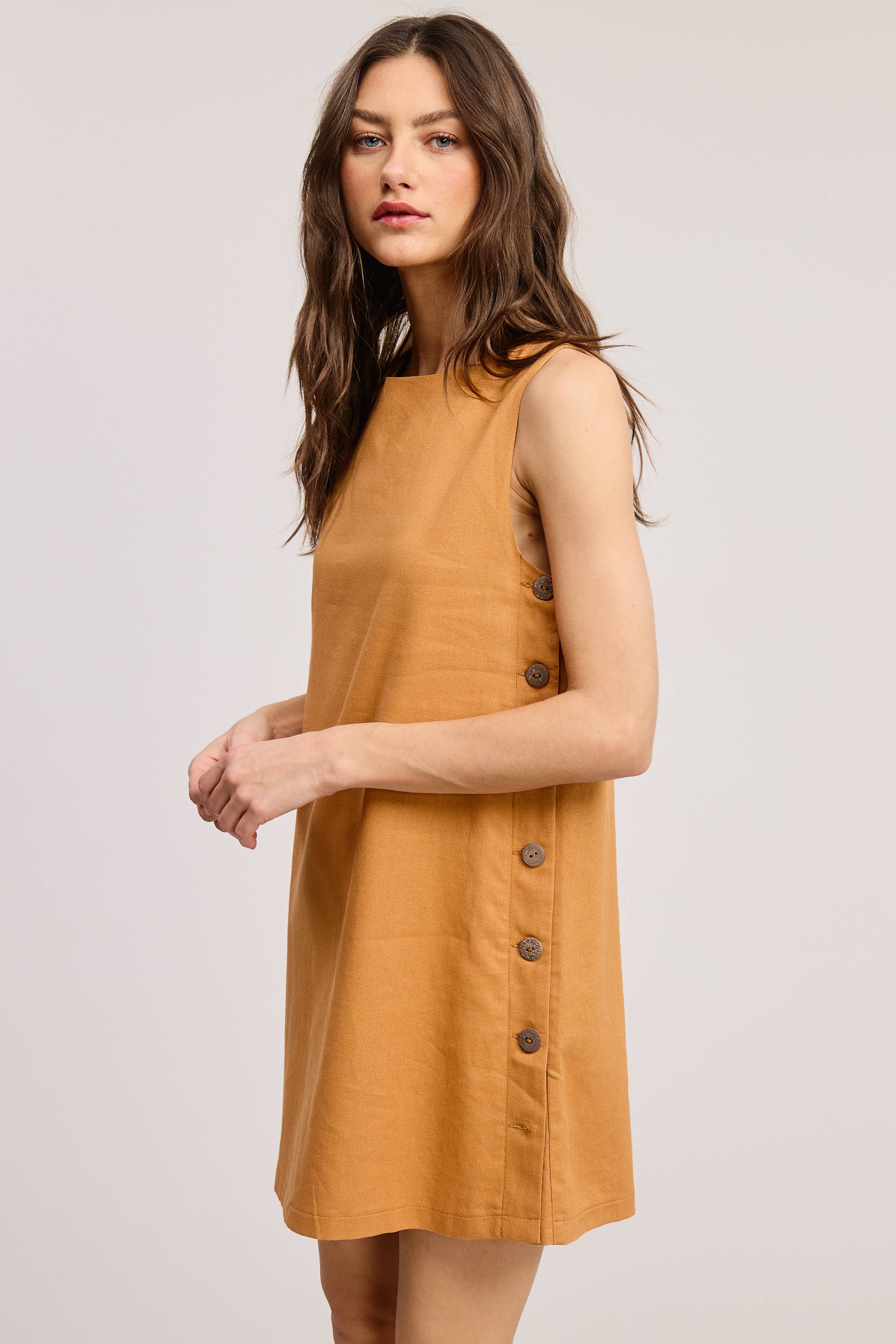 Mimosa - Wholesale Dress - Women's -  Wooden Side Button Detail Sleeveless Linen Mini Dress10