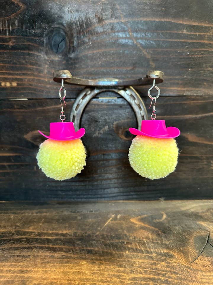 Grote Howdy Poms voor wholesale door Way0utw3st