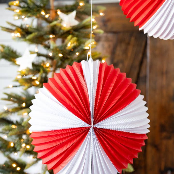 My Mind’s Eye - Wholesale Lantern - BEC1103 - Red and Cream Accordion Paper Lanterns