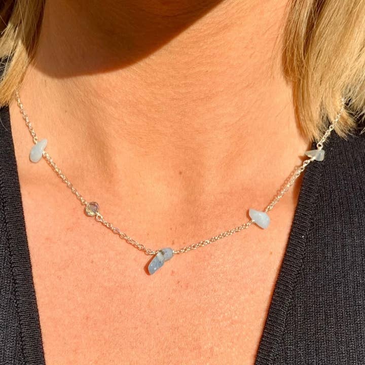 Halskette mit Aquamarin-Chip-Perlen, Silber für den Großhandel von Moonstone Made