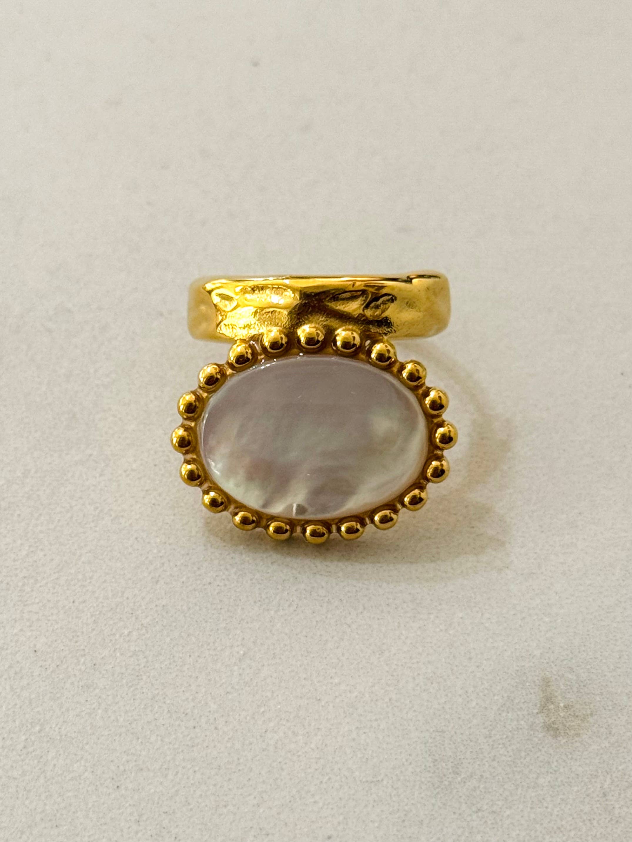 Cassette Barcelona – wholesale Cocktail/statement ring – Izan Stainless Steel Ring w Mineral Stones0