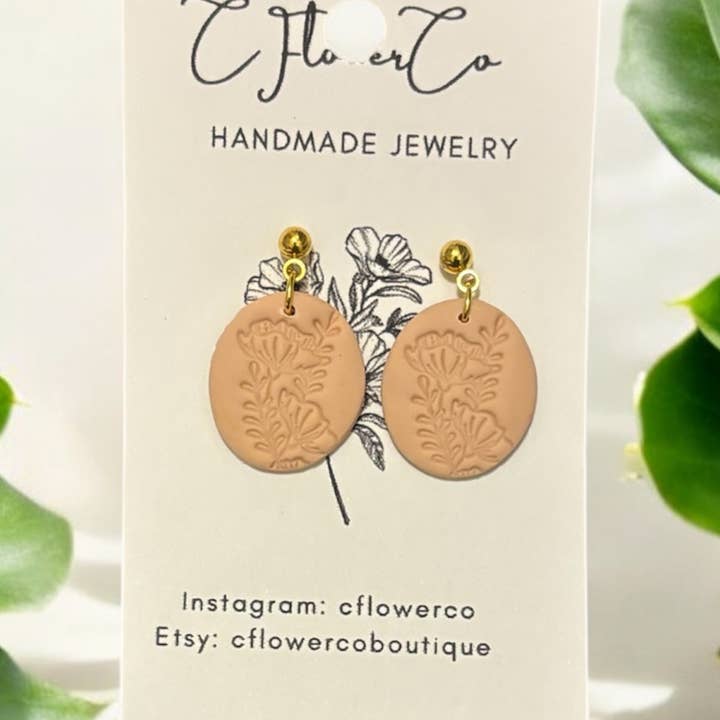 Boucles d'oreilles florales de printemps - Timbre - Élégant Romantique pour la vente par CFlowerCo