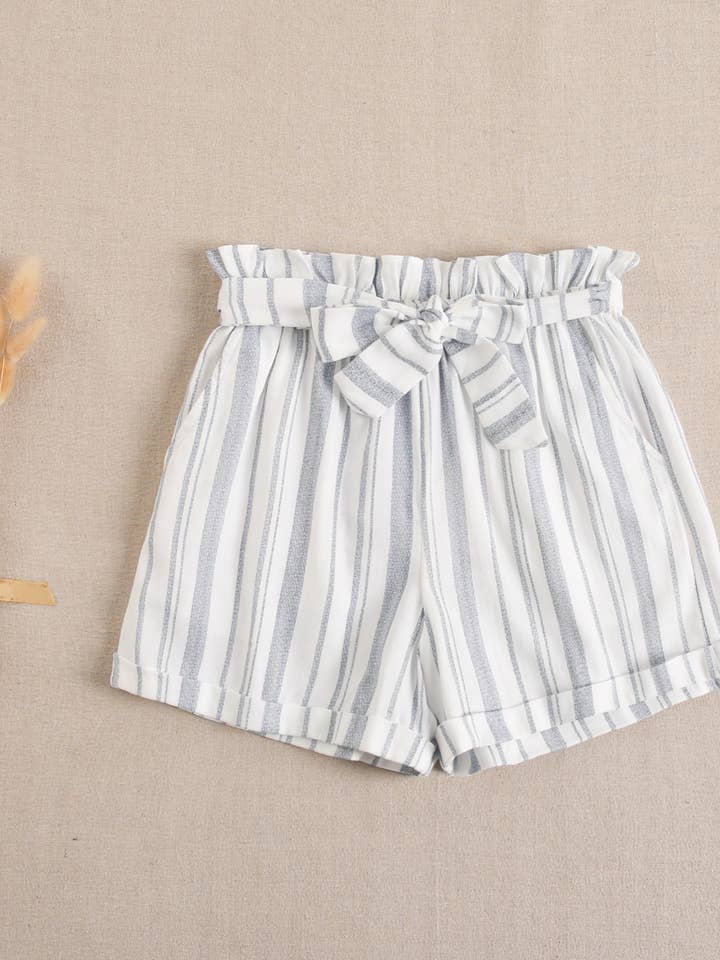 Gestreepte girls' shorts met paperbag taille en ceintuur voor wholesale door Dadati