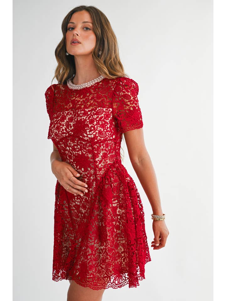 Vermelho YD5057 Vestido Mini Evasé com Renda Ornamentada para venda a revendedores na Faire8