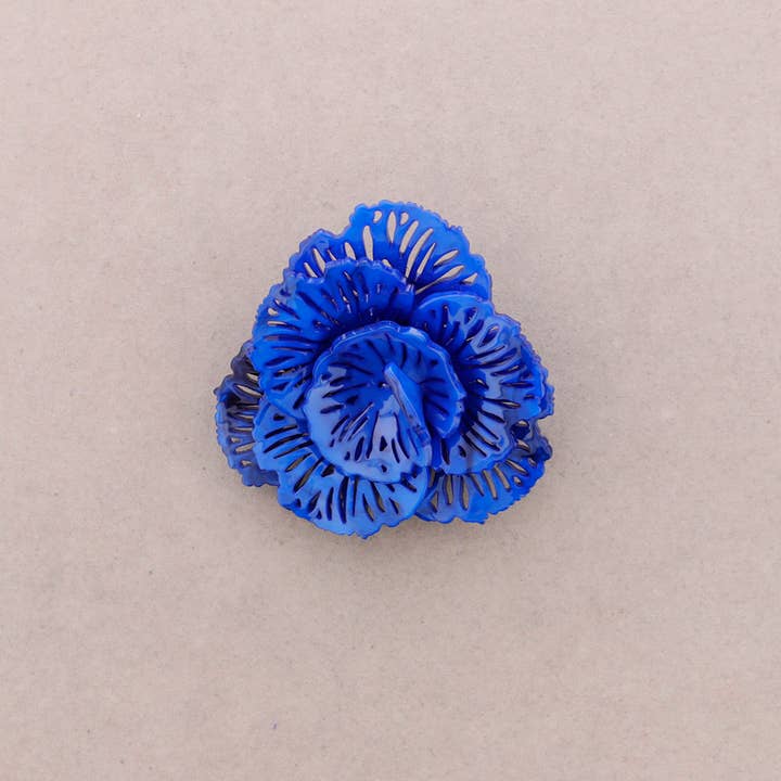 Sonata - Wholesale Brooch - Resin openwork flower brooch4
