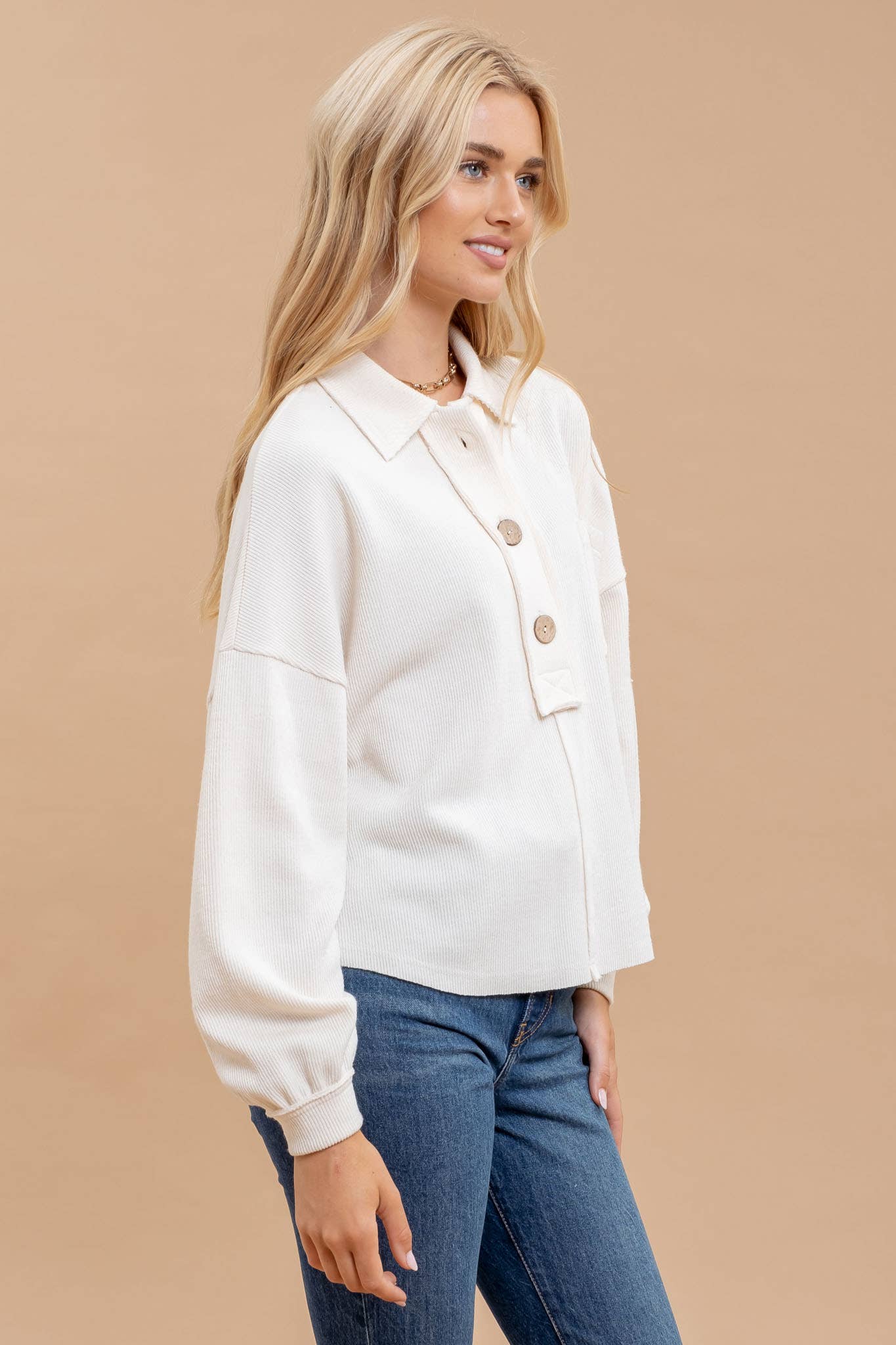 Blu Pepper - Venta al por mayor Jersey corto de punto - Mujer - TOP DE PUNTO CON CUELLO Y BORDES CRUDOS24