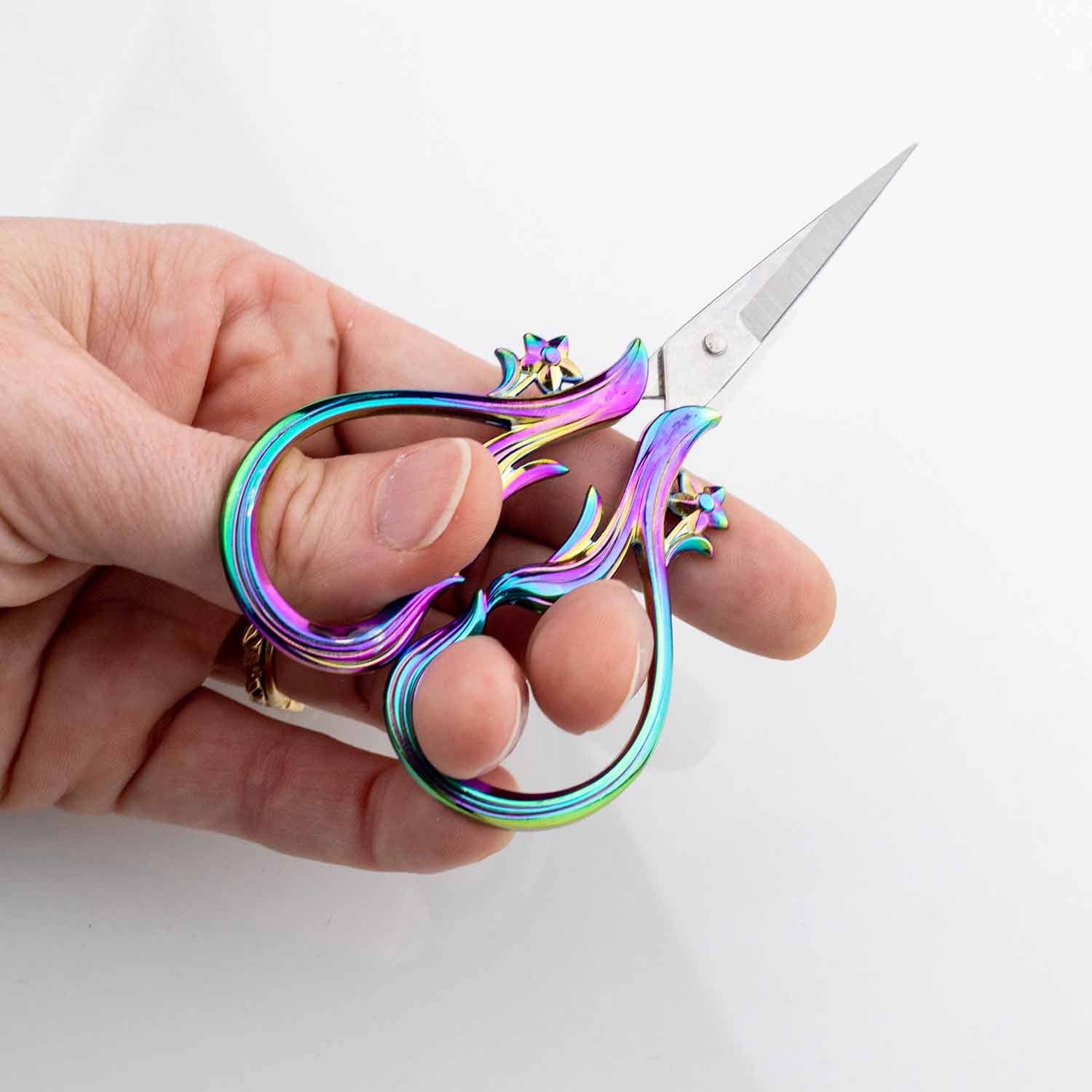 Twice Sheared Sheep - Wholesale Scissors - Star Dust Rainbow Embroidery Scissors6