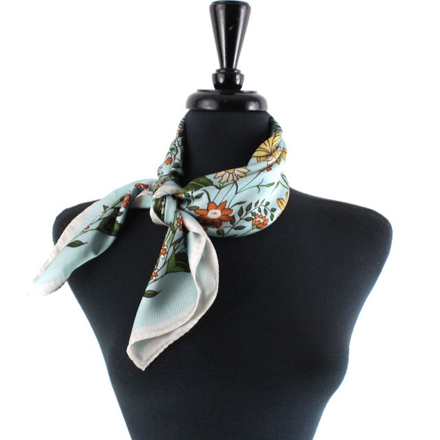 Pretty Persuasions - Wholesale Scarf - Women's - S25095 Floral Square Scarf (28"x28")0