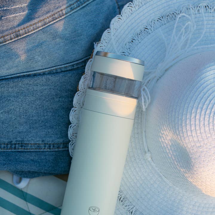 Thermos da viaggio in acciaio inox con infusore per tè per la vendita all'ingrosso da parte di Rich & Pour