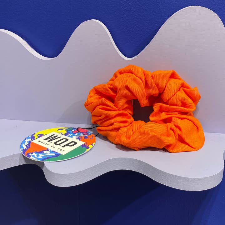 Chouchou upcyclé "grenadine" pour la vente par W.O.P (World Of Pop)