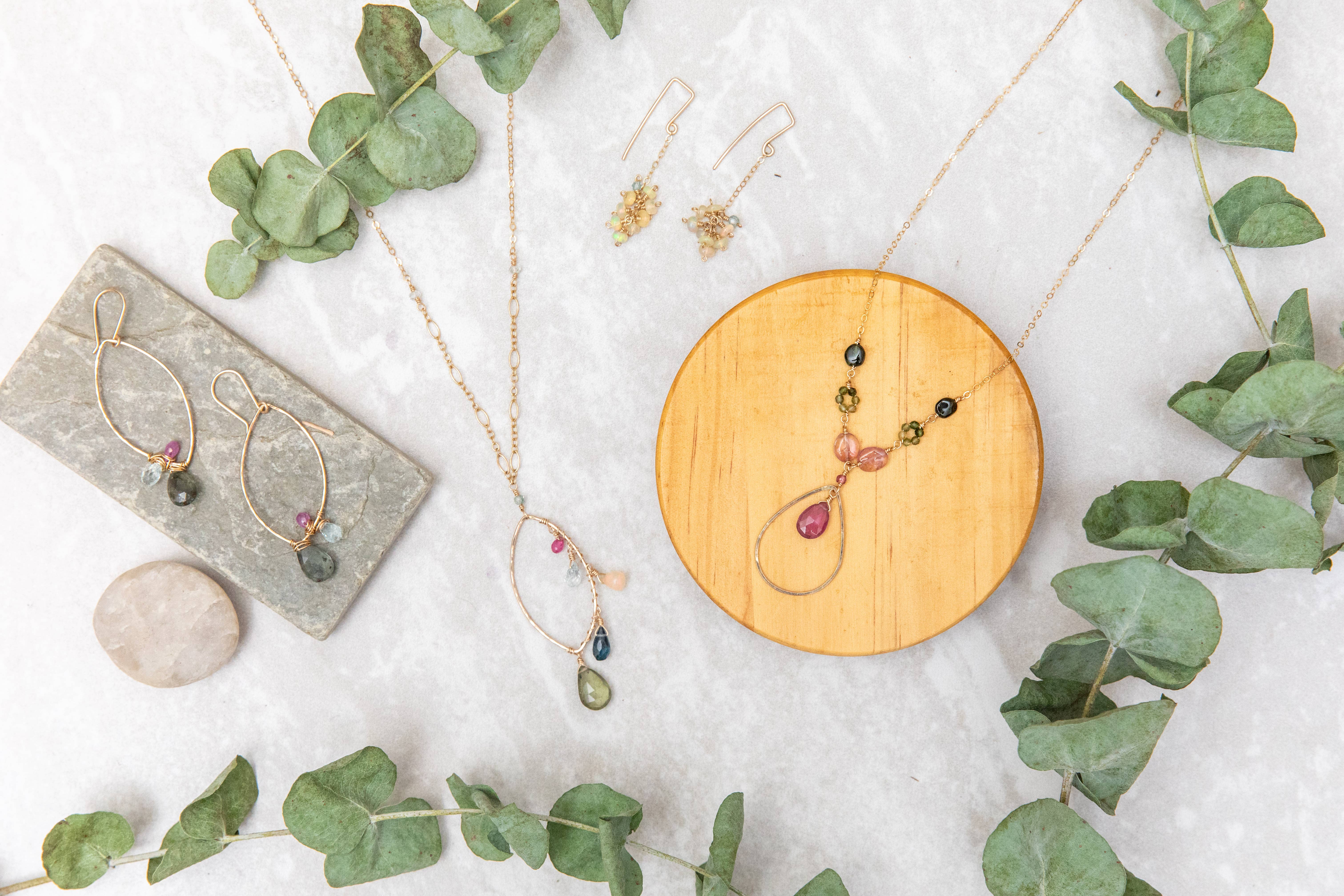 Vannucci – Engroshandel Halskæde med vedhæng – Bali - Blomstrende vedhæng halskæde2