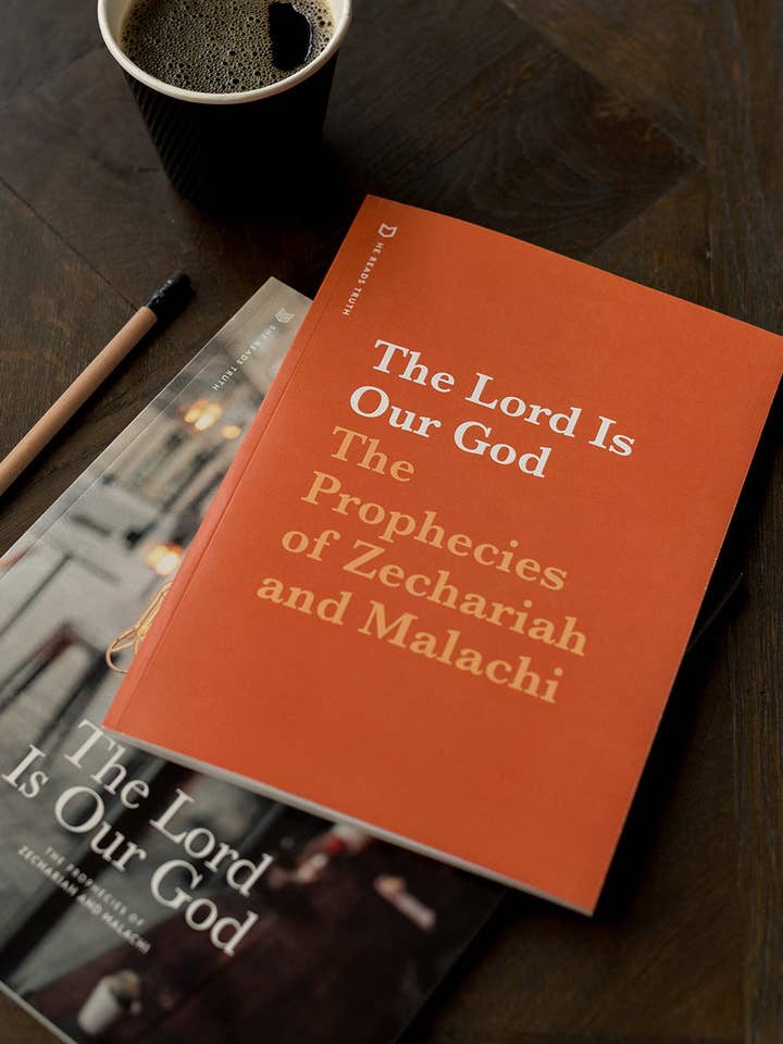 Le Seigneur est notre Dieu Legacy Book | Il lit la vérité pour la vente par She Reads Truth