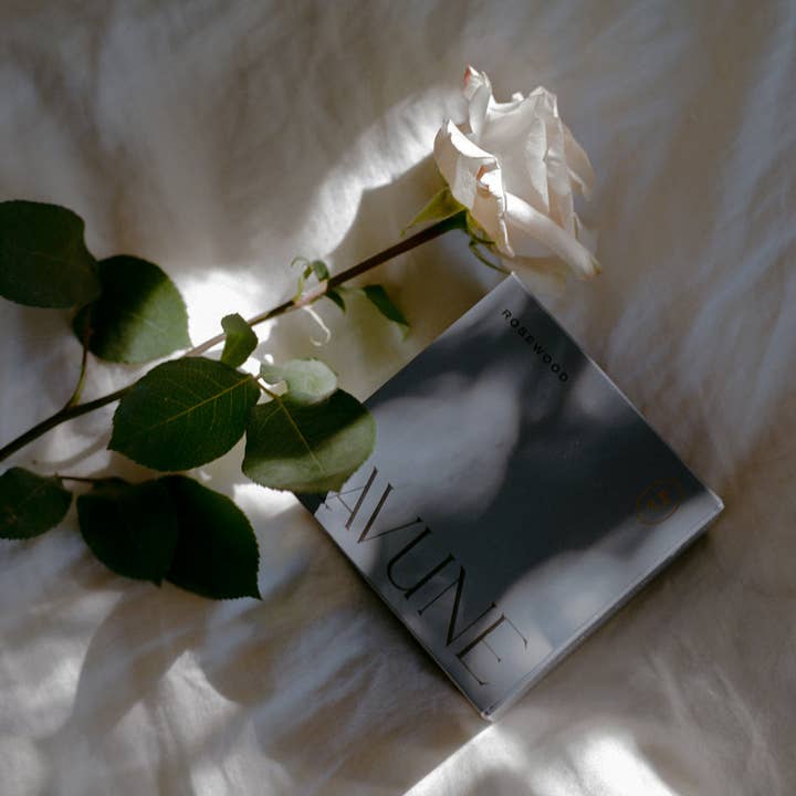 Lavune - Wholesale Jar/Filled Candle - N˚07 Rosewood - Luxury Scented Candle 2