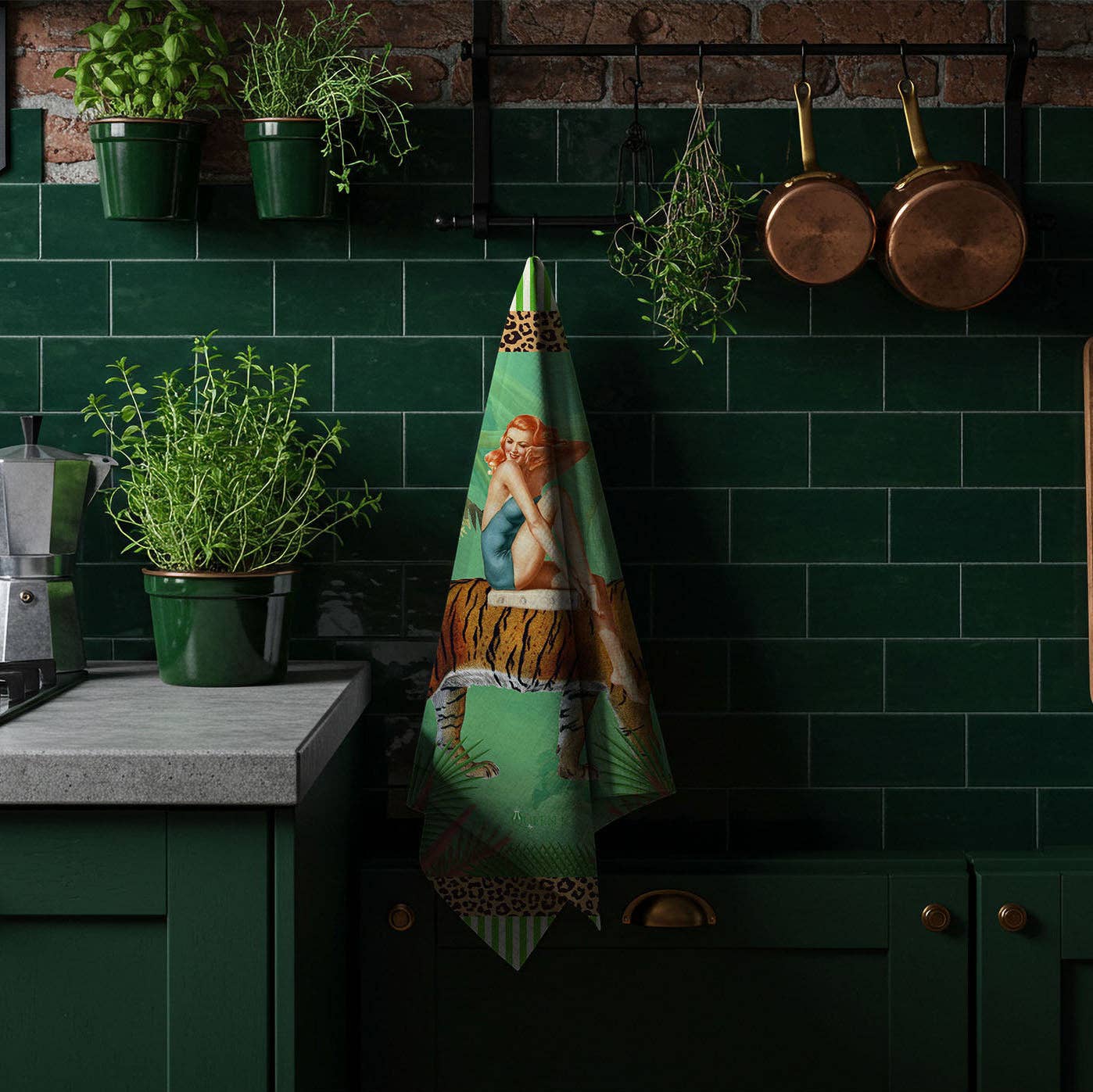 Queen K - Wholesale Tea towel - Jungle Walk Green Wild Retro Glamour 100% Linen Tea Towel4