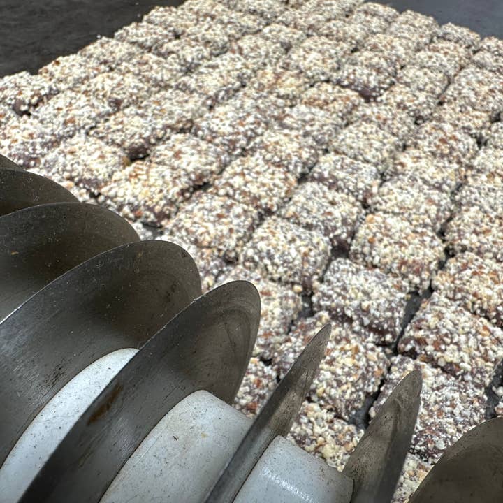 O'Shea's Candies Sweet Shop - Wholesale Toffee - Milk Choc Almond Butter Toffee Squares 4oz Bag w/ Satin Bow6