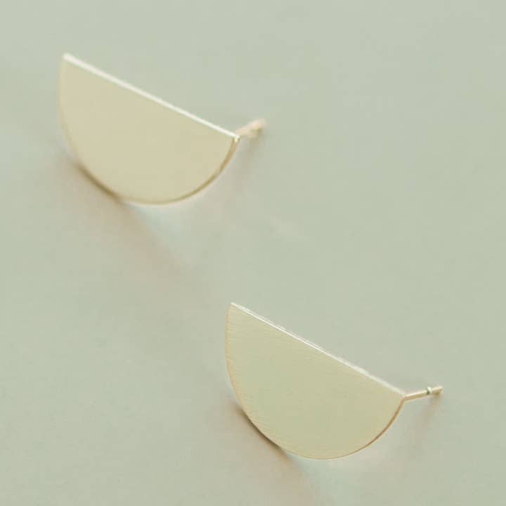 M STREET STUDIO - Wholesale Stud/Post Earrings - Brushed Gold Half Circle Stud Earring0