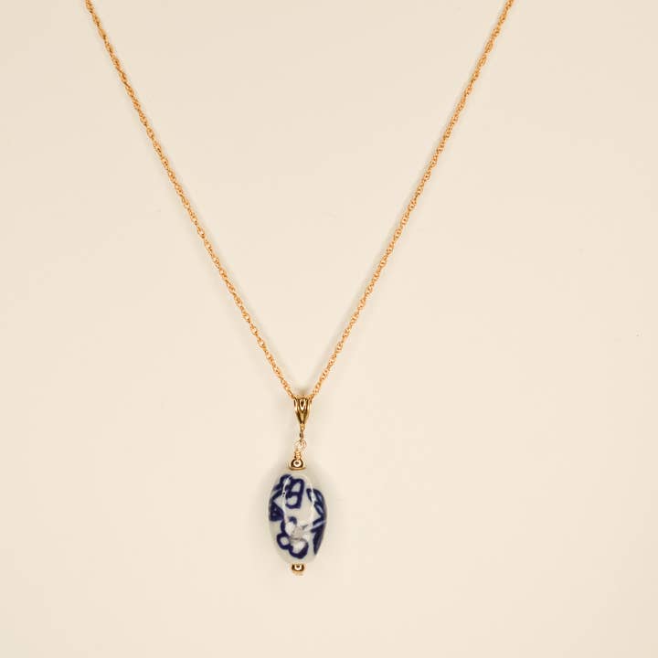 Collana ovale Blue Willow per la vendita all'ingrosso da parte di Syd Squared Jewelry