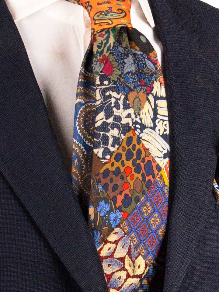 Cravate Mosaïque Vintage Patchwork en Soie Fantaisie Multicolore PM1209 pour la vente par Graffeo Cravatte