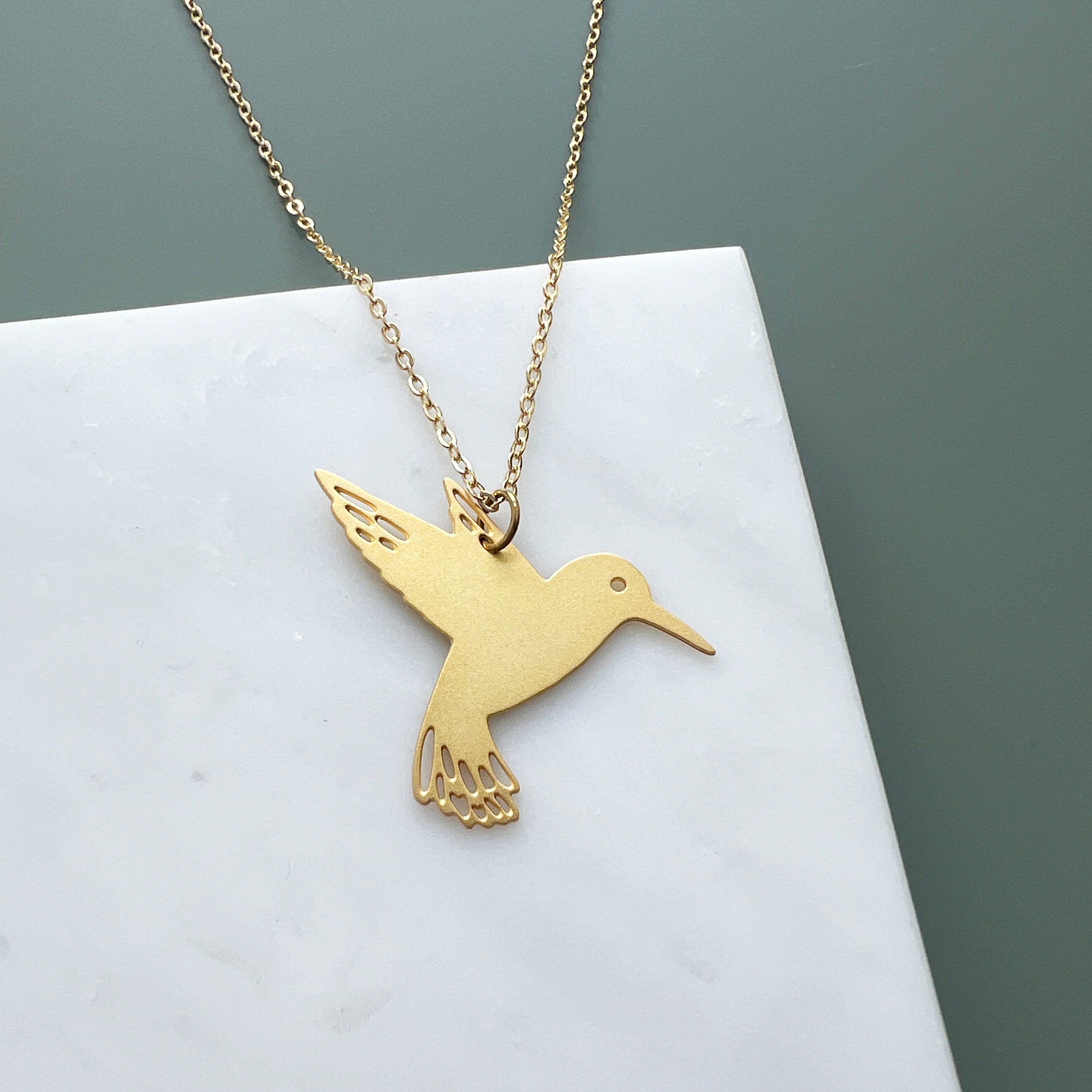 MicaPeet – wholesale Pendant/charm necklace – Gold Hummingbird Necklace 3